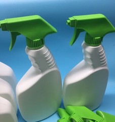 22 oz Spray Bottles and Spray Nozzles, Easy Grip ( Lot of 10 )