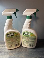 THE WORKS Tub Shower Cleaner Trigger Spray 32 oz Soap Scum Rust 1 Full, 1 Used